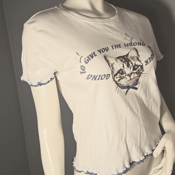 Messy Bun Just Chillin "Going to Give You the Wrong Number" Tee Size M - Picture 3 of 9